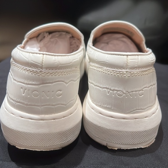 Vionic Dinora Croco Slip On Sneaker Comfort Shoes White Women’s 8 - Picture 2 of 8
